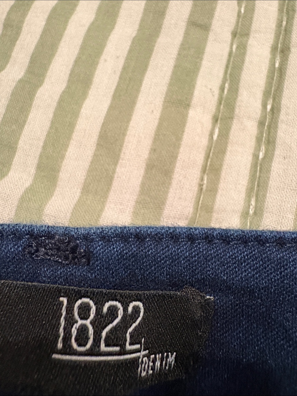 1822 Denim Women’s Dark Blue Jeggings - Picture 3 of 6